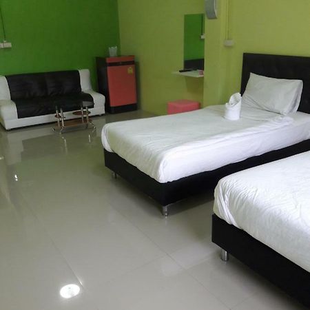 Keeree Guesthouse Phetchaburi Buitenkant foto