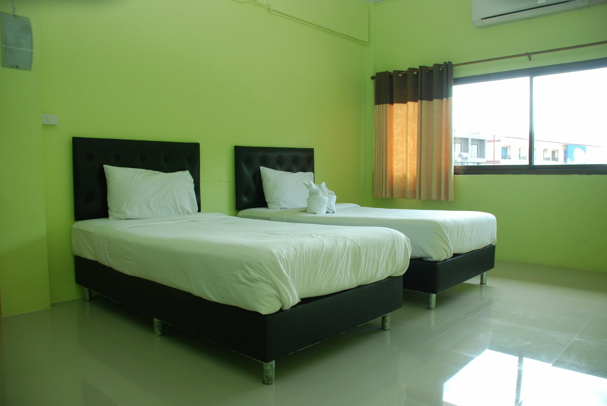Keeree Guesthouse Phetchaburi Buitenkant foto