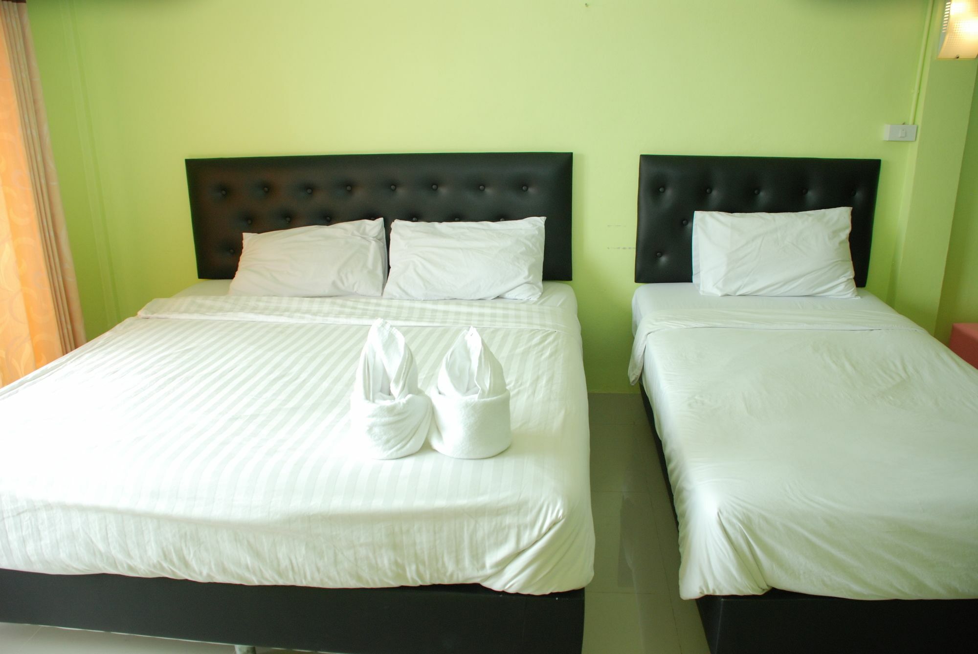 Keeree Guesthouse Phetchaburi Buitenkant foto