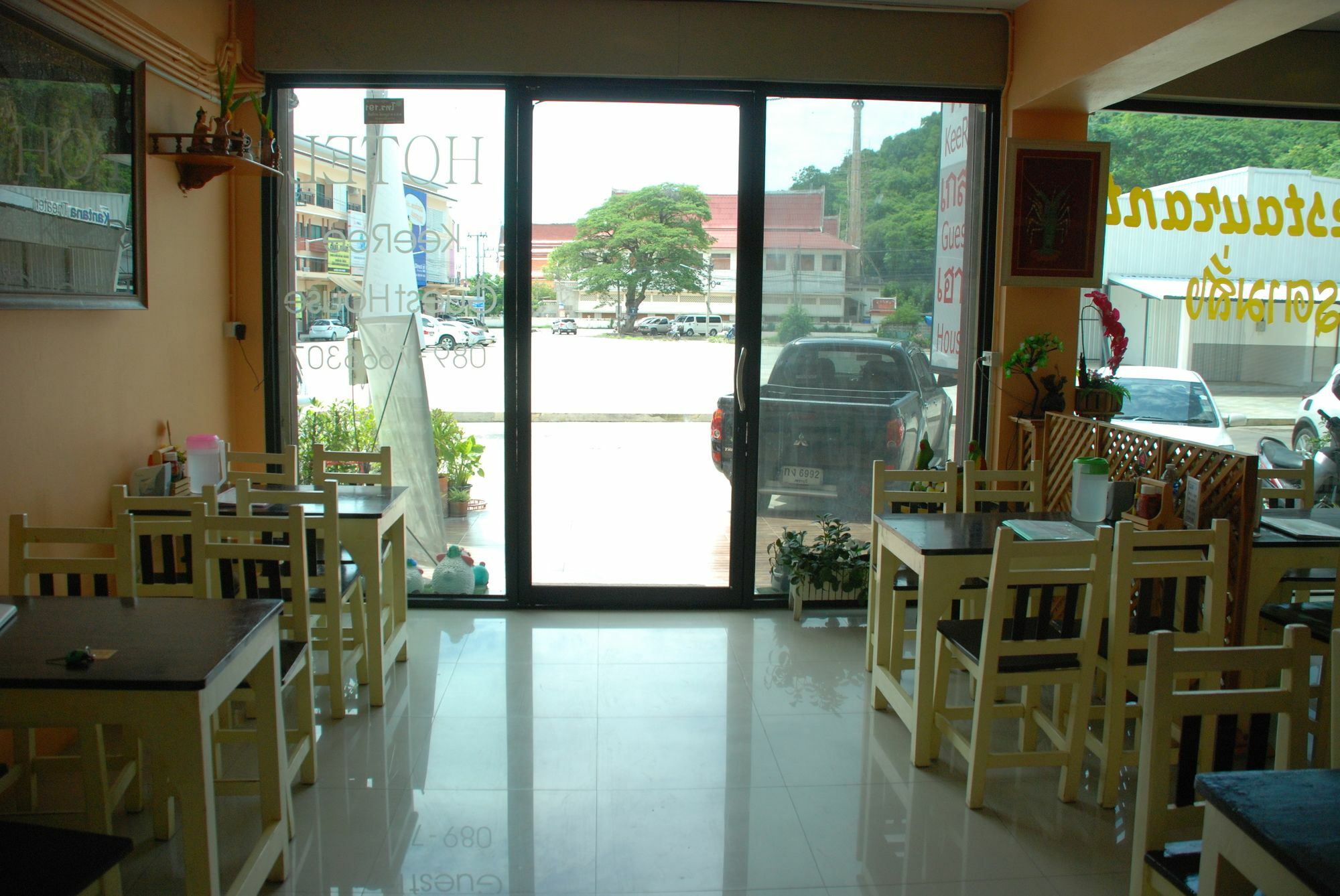 Keeree Guesthouse Phetchaburi Buitenkant foto